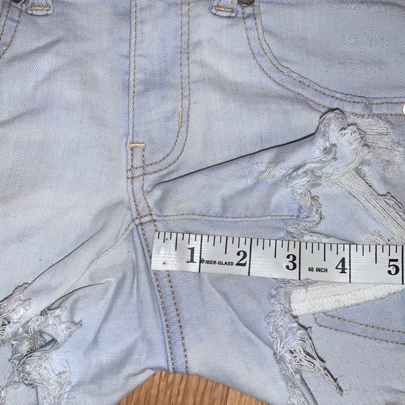 American Eagle Super Super Stretch Distressed Midi Shorts 00 - Picture 6 of 8